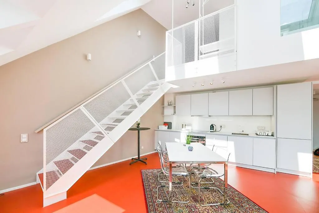Julius 27 - Duplex Apartment 5 Mins To City Center Vienna 0*,  Austria