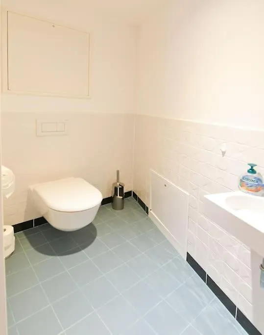 Julius 27 - Duplex Apartment 5 Mins To City Center Vienna Austria